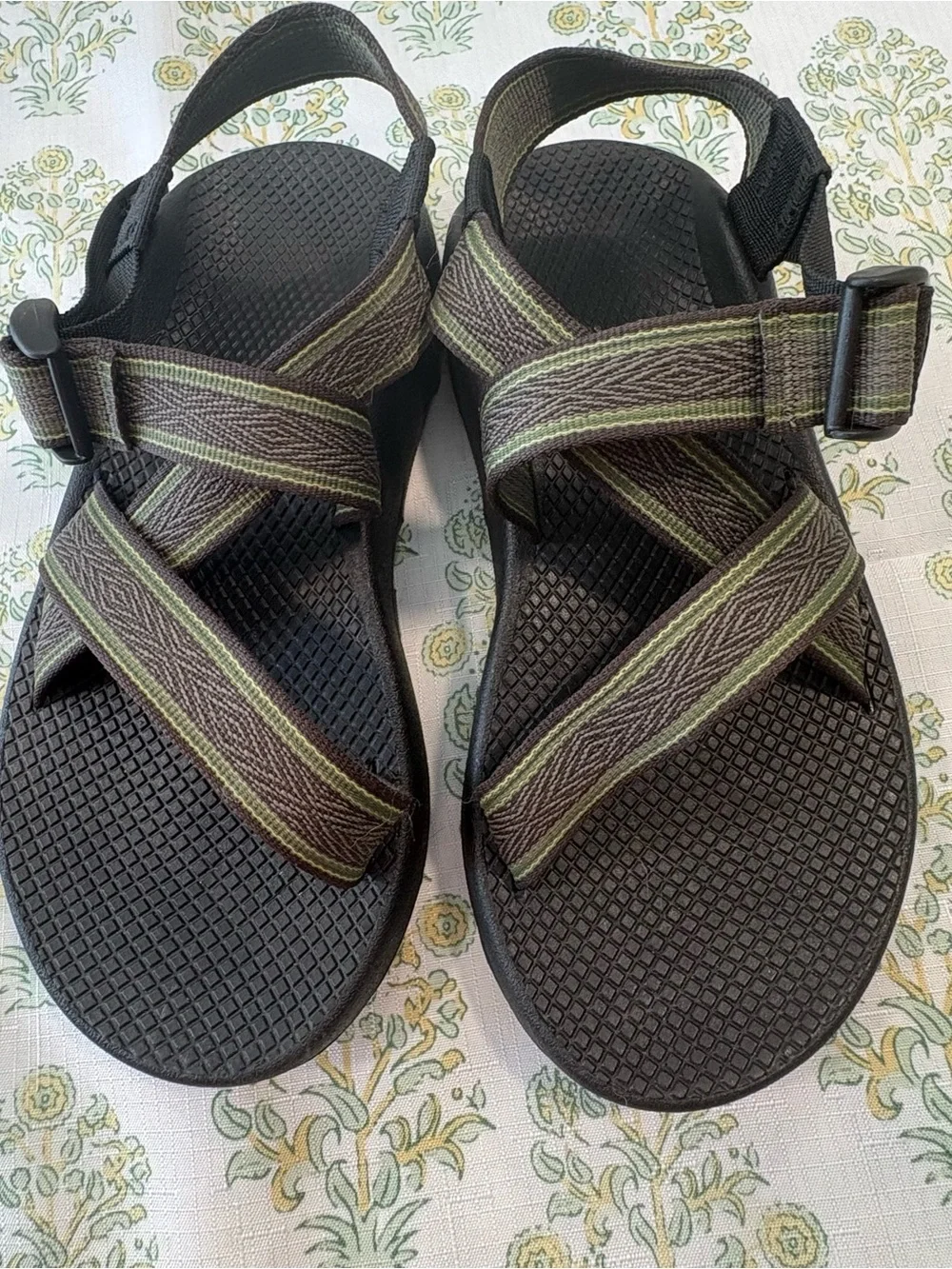 Chaco Sandals in Brown & Green M7 never worn